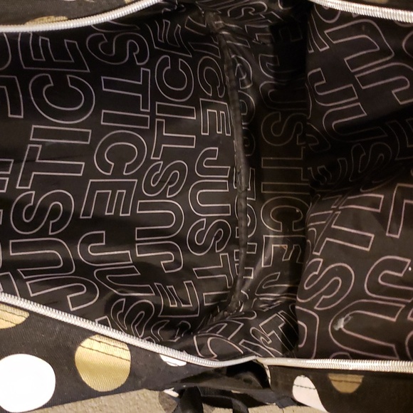 "R" Backpack - Picture 4 of 6